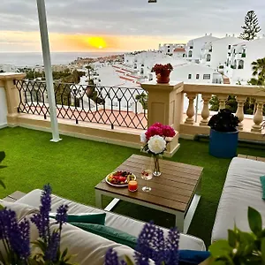 Apartment - Amazing Ocean And Teide View - Fast Wifi, Air Con, Costa Adeje (Tenerife)